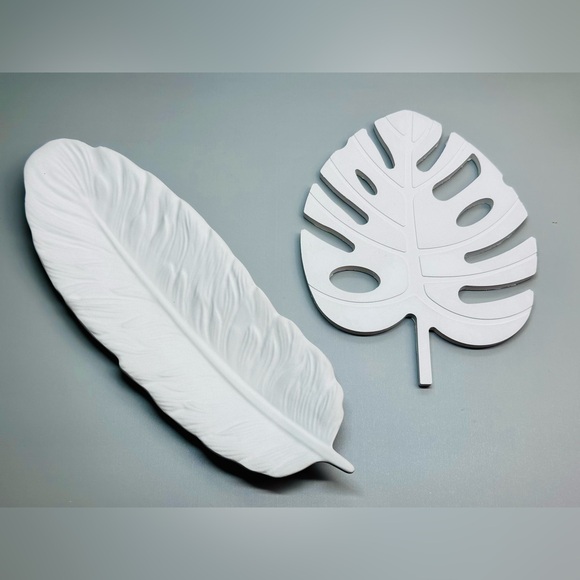 2PCS Decor - Picture 2 of 2